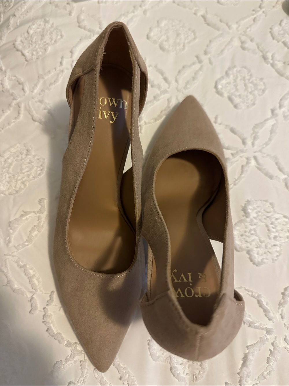 crown & ivy Taupe Pointed Toe Pumps